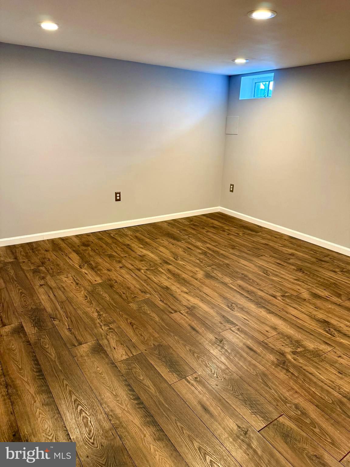 ARBOUR MANOR - Residential