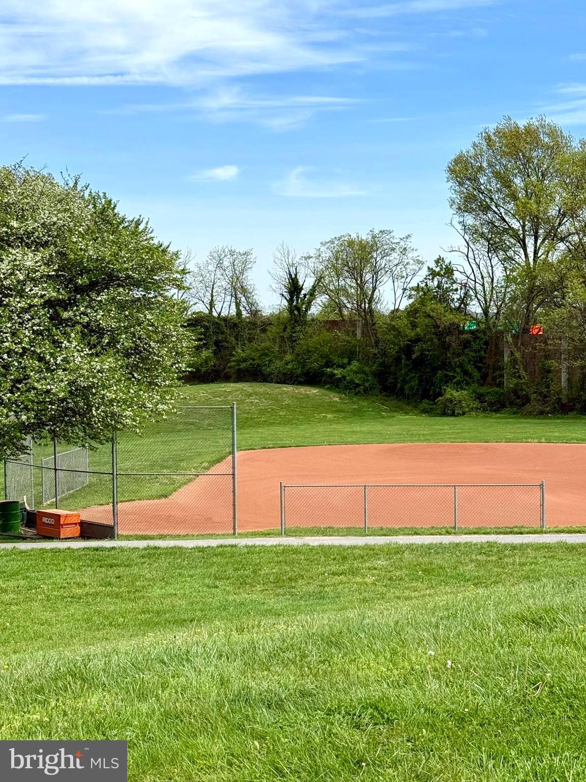 ARBOUR MANOR - Residential