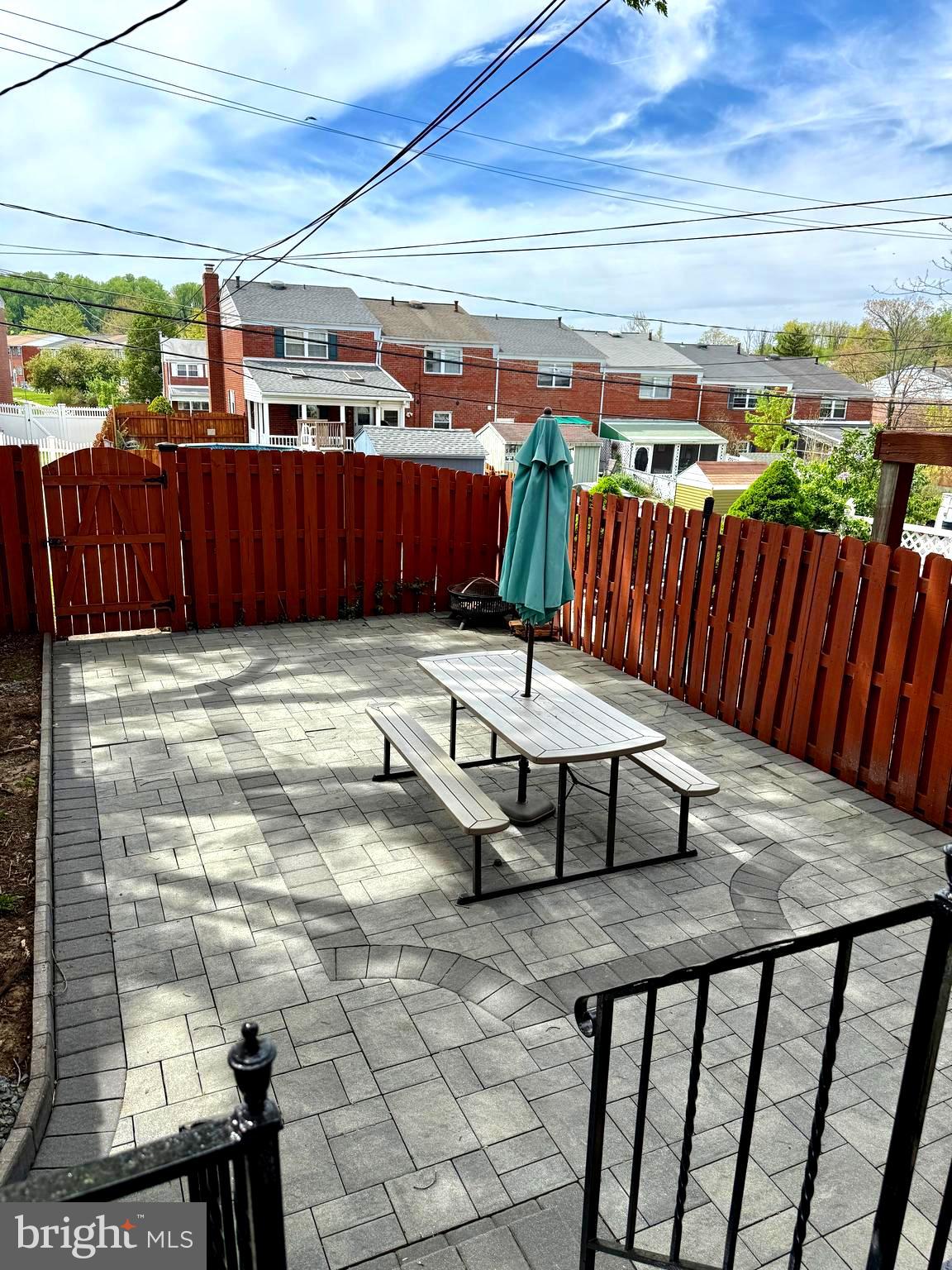 ARBOUR MANOR - Residential