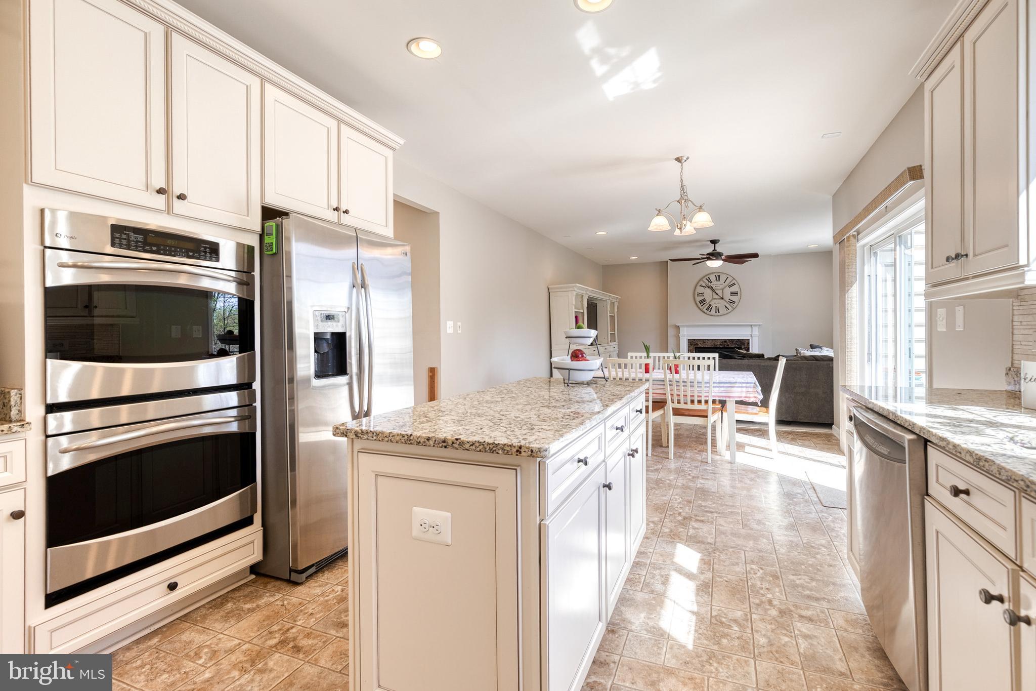 CASCADE OVERLOOK - Residential