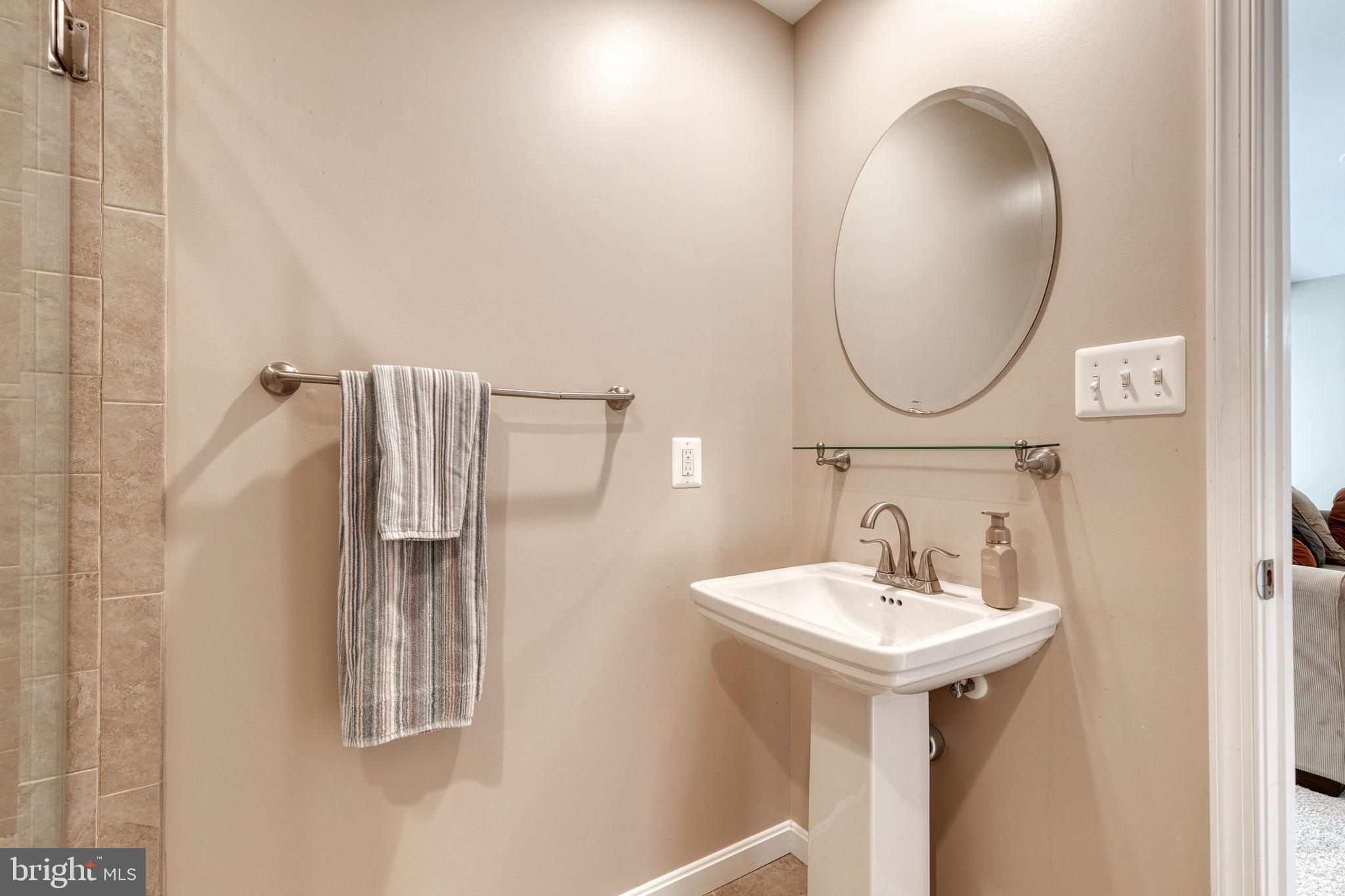 CASCADE OVERLOOK - Residential