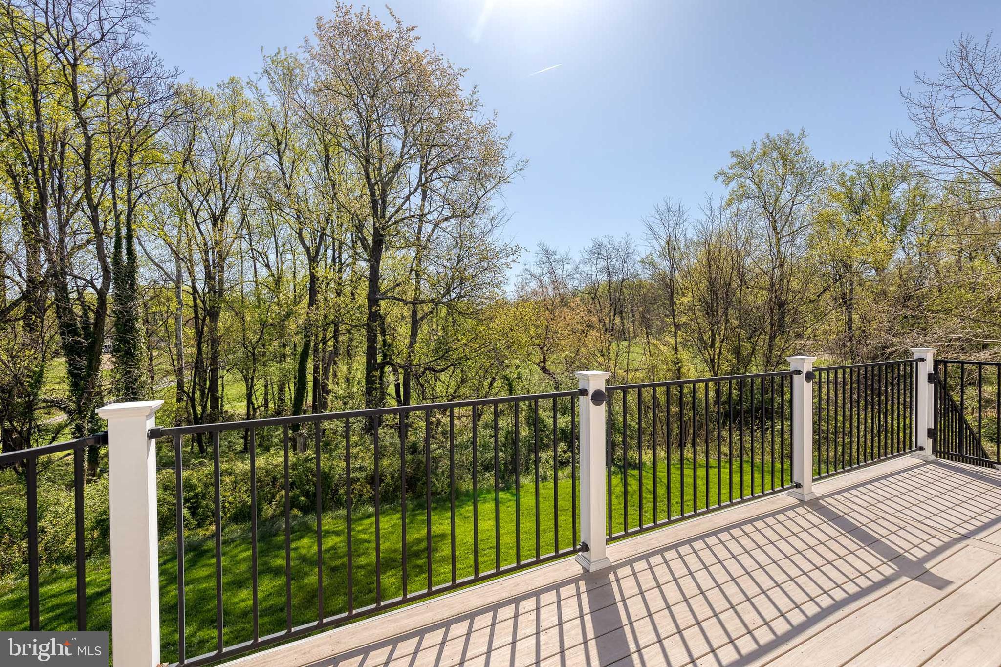 CASCADE OVERLOOK - Residential