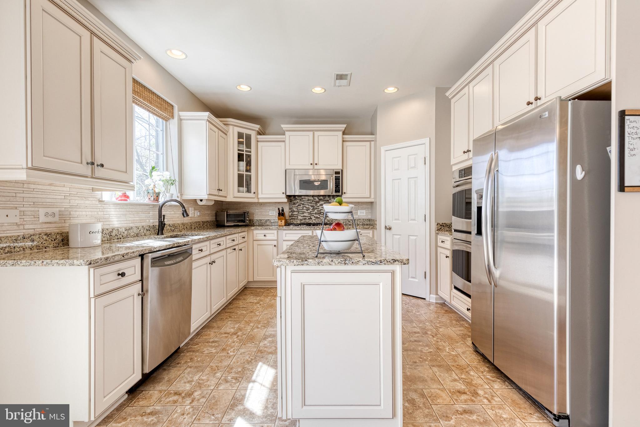 CASCADE OVERLOOK - Residential