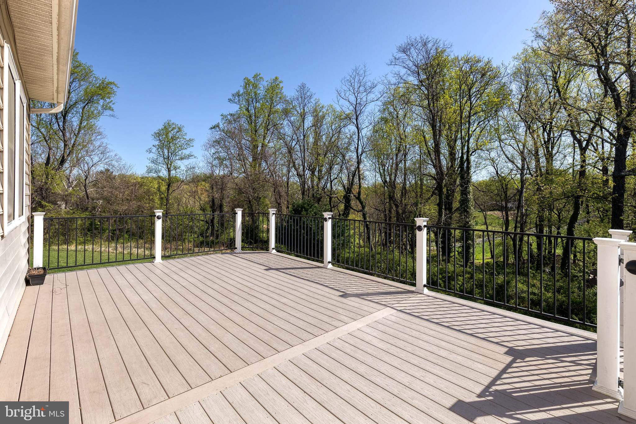 CASCADE OVERLOOK - Residential