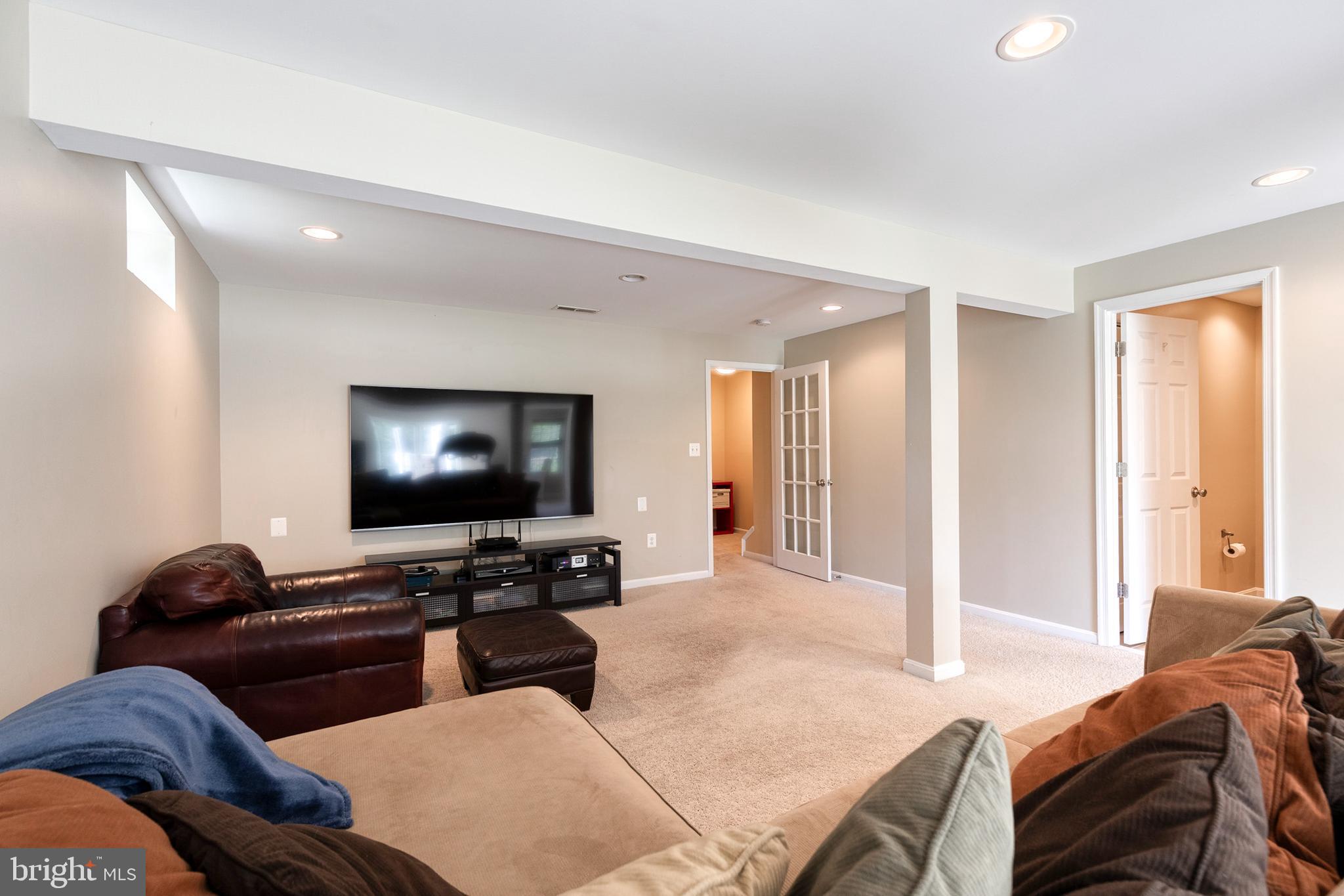 CASCADE OVERLOOK - Residential