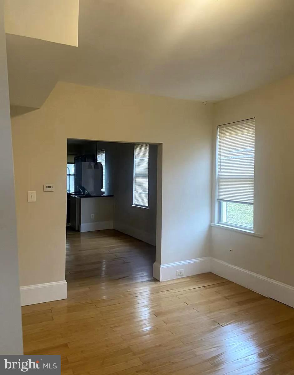 MILL HILL - Residential Lease