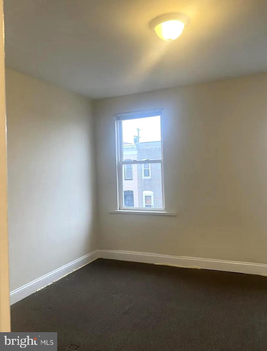 MILL HILL - Residential Lease