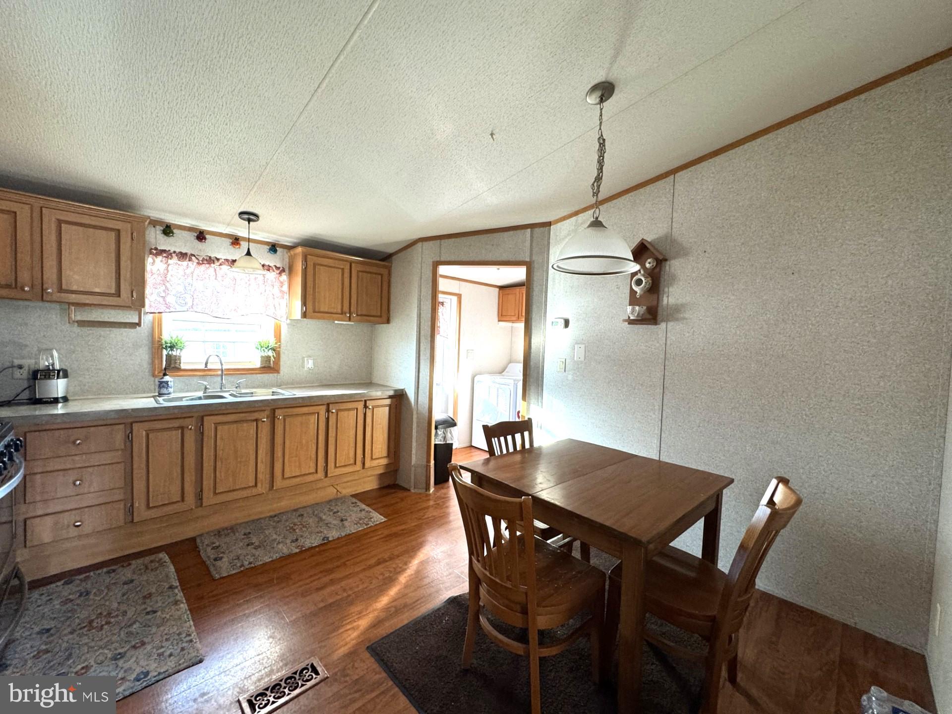 HEBRON WOODS - Residential