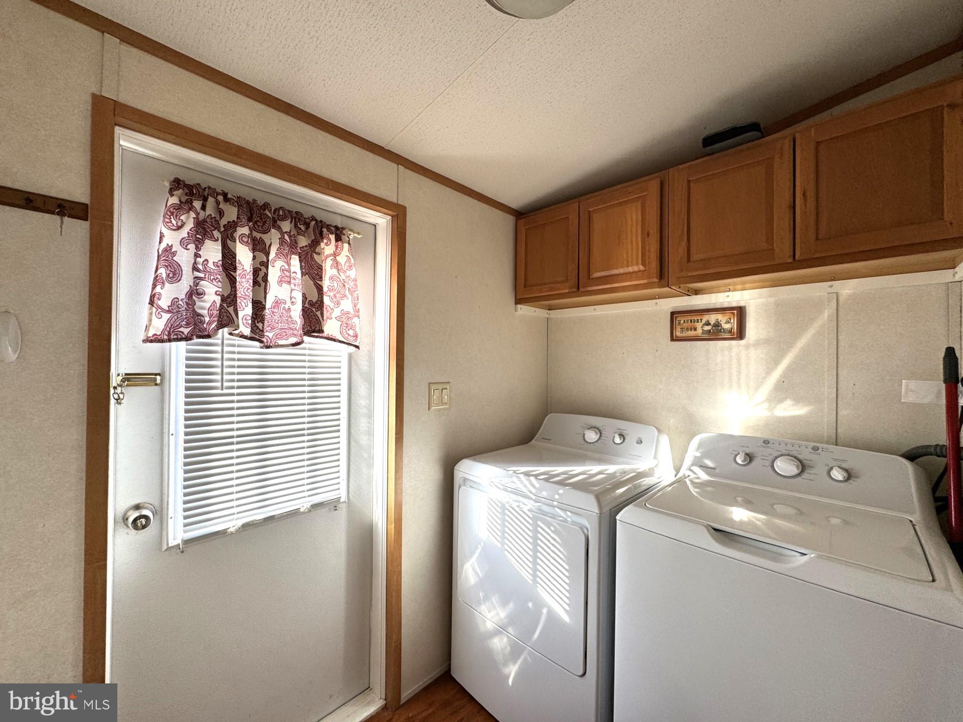 HEBRON WOODS - Residential