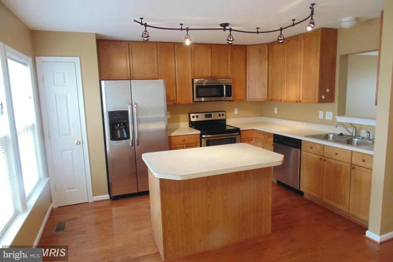 PLEASANT VIEW - Residential Lease