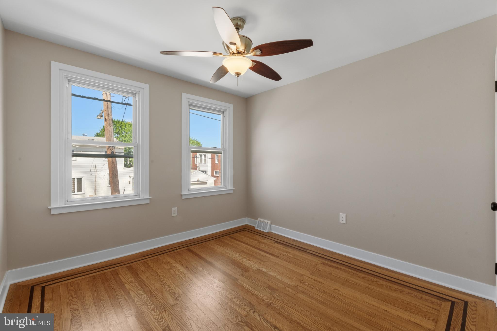 PHILADELPHIA (NORTHEAST) - Residential