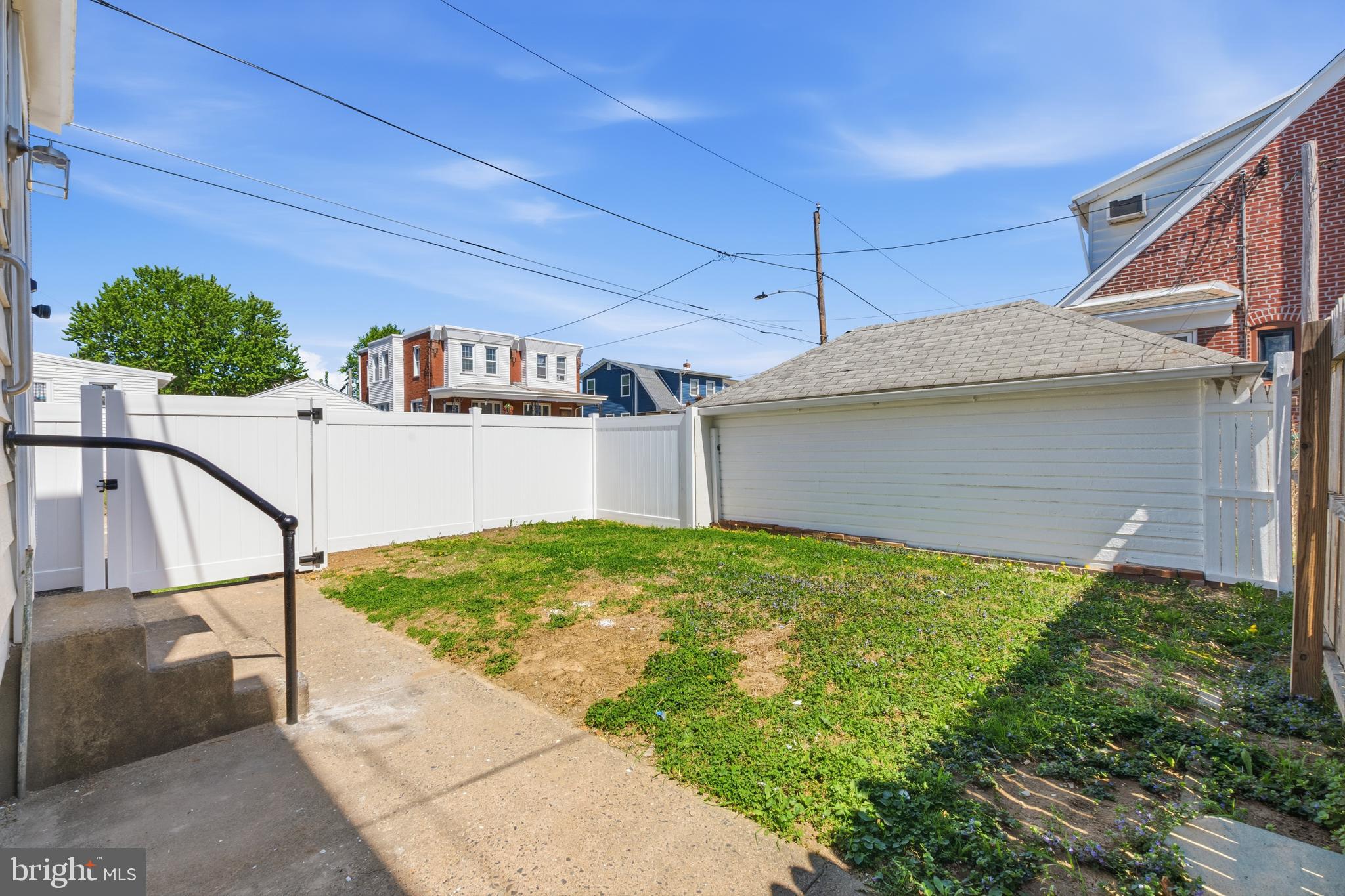 PHILADELPHIA (NORTHEAST) - Residential