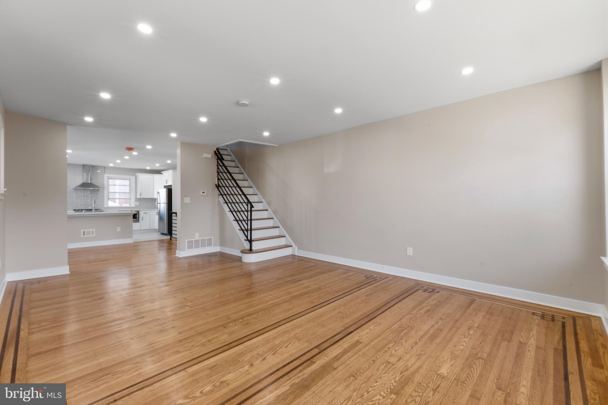 PHILADELPHIA (NORTHEAST) - Residential