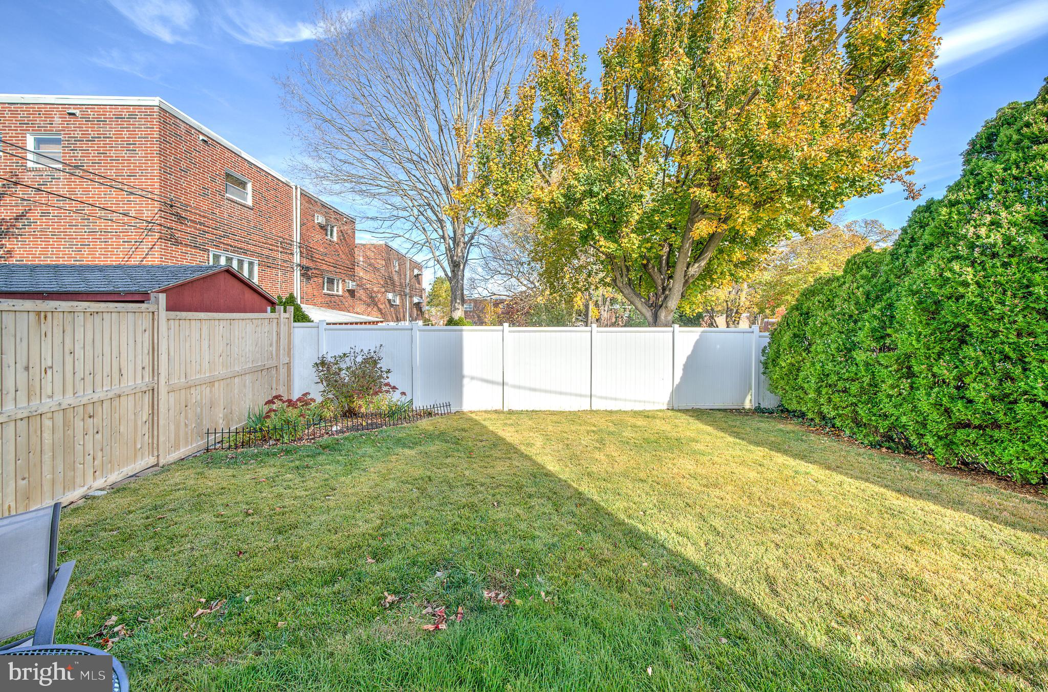 FOX CHASE - Residential