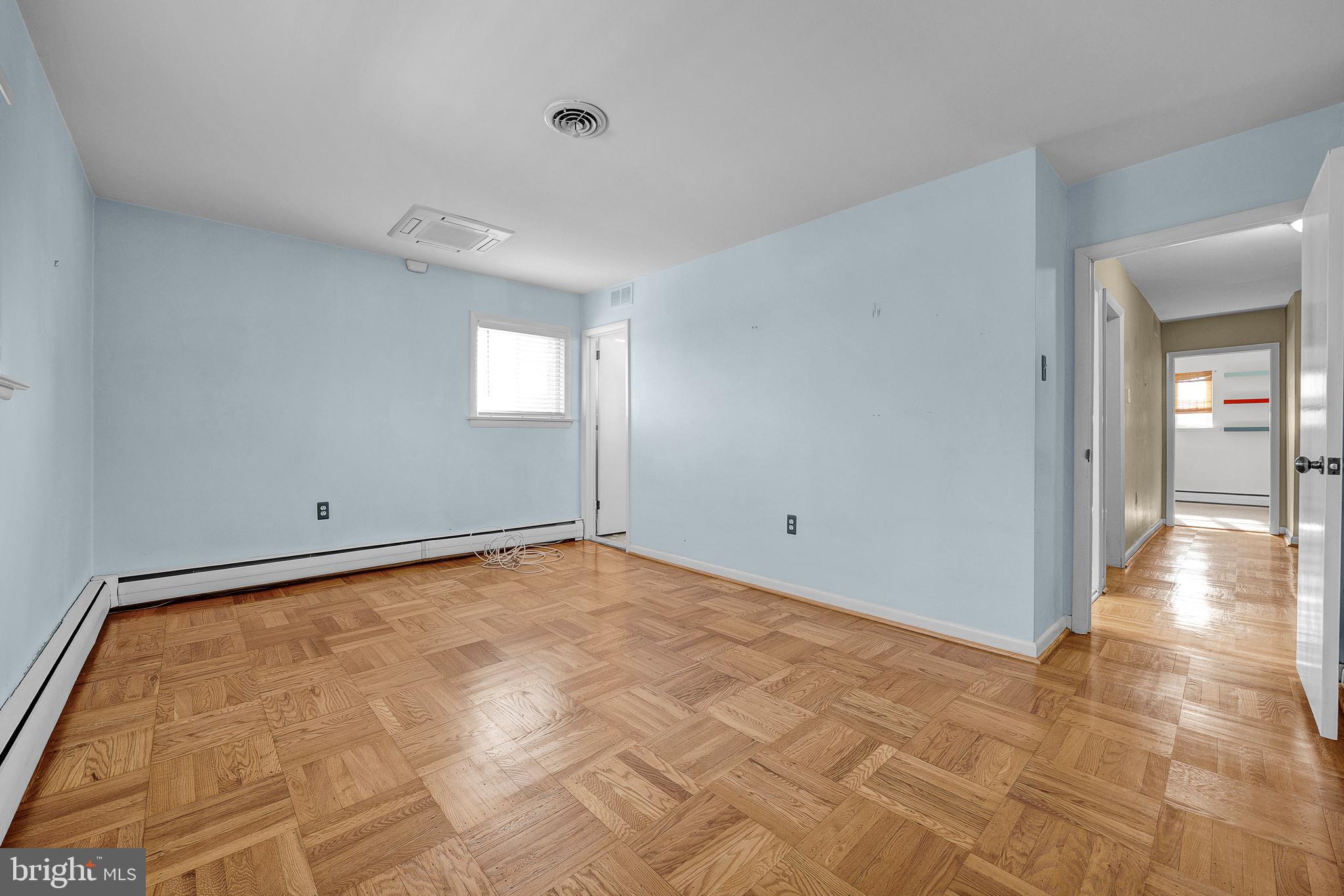 FOX CHASE - Residential