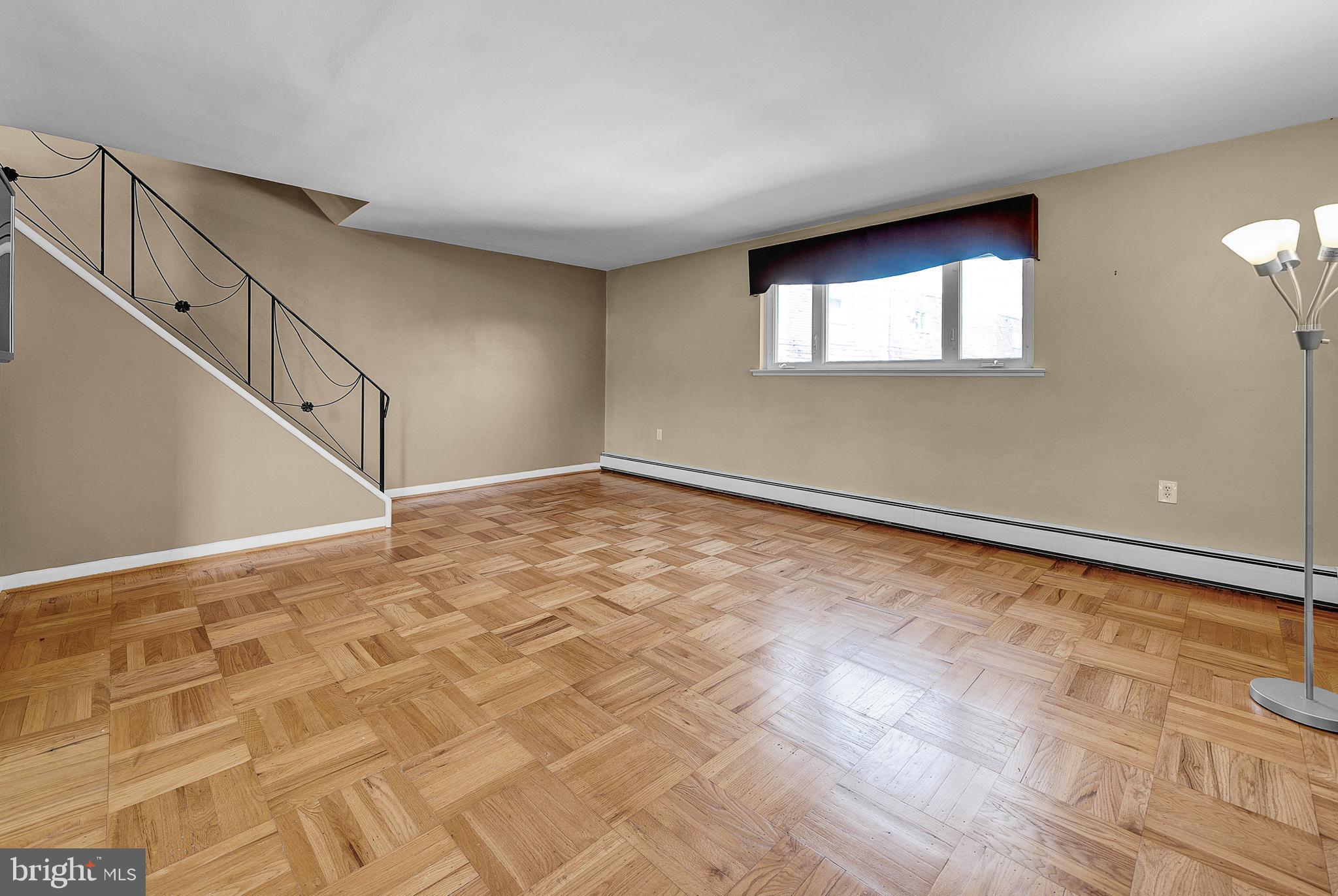 FOX CHASE - Residential