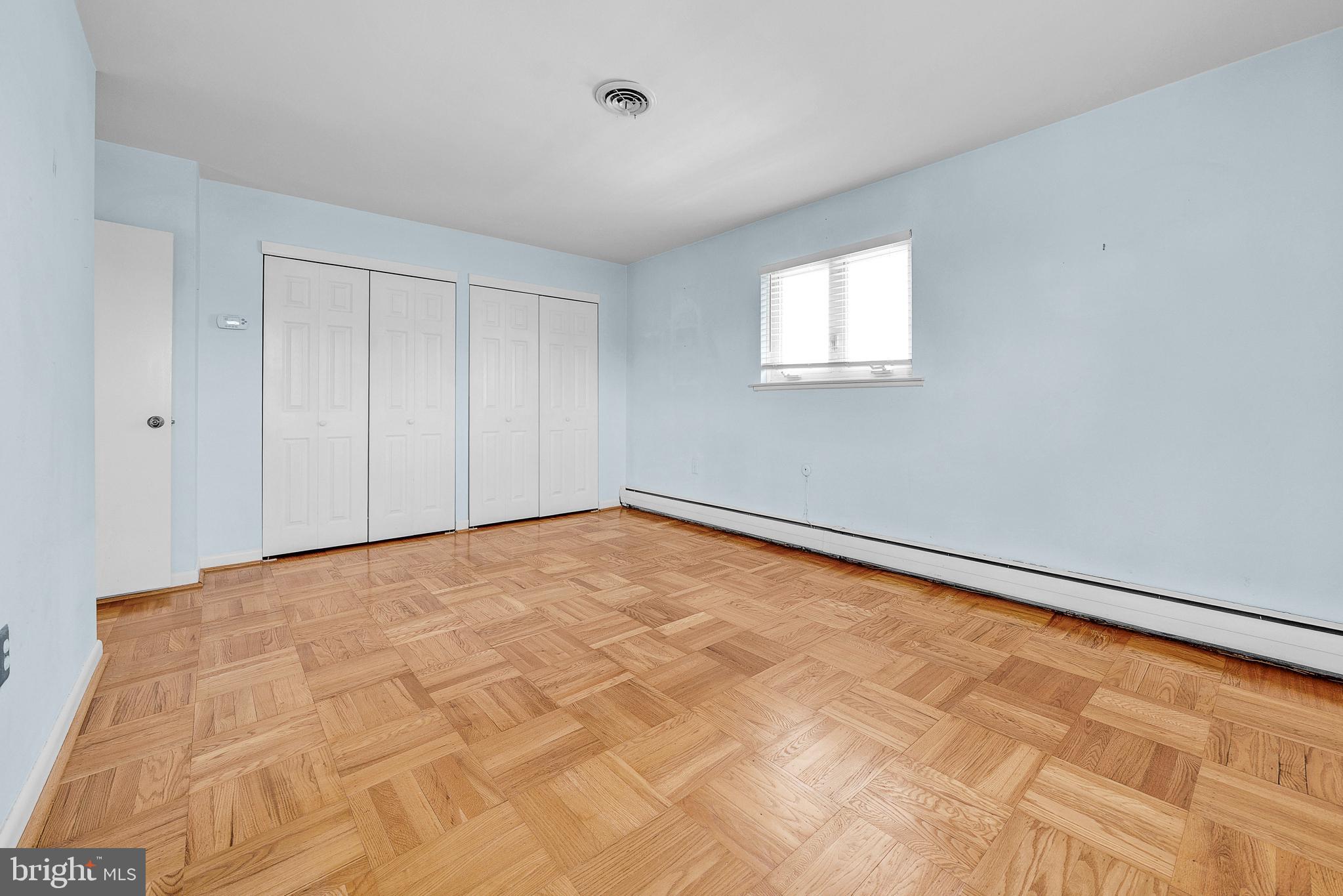 FOX CHASE - Residential