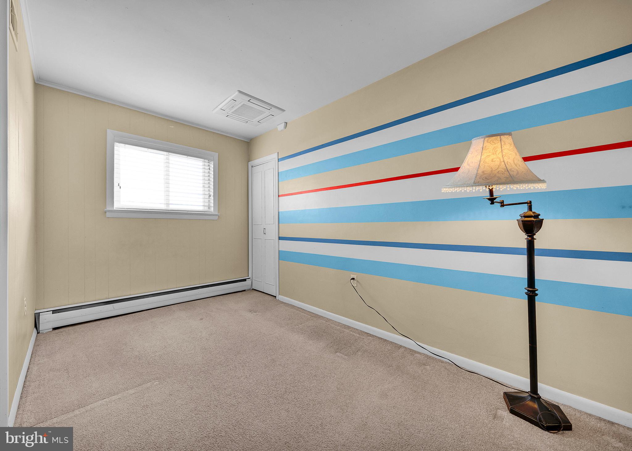 FOX CHASE - Residential