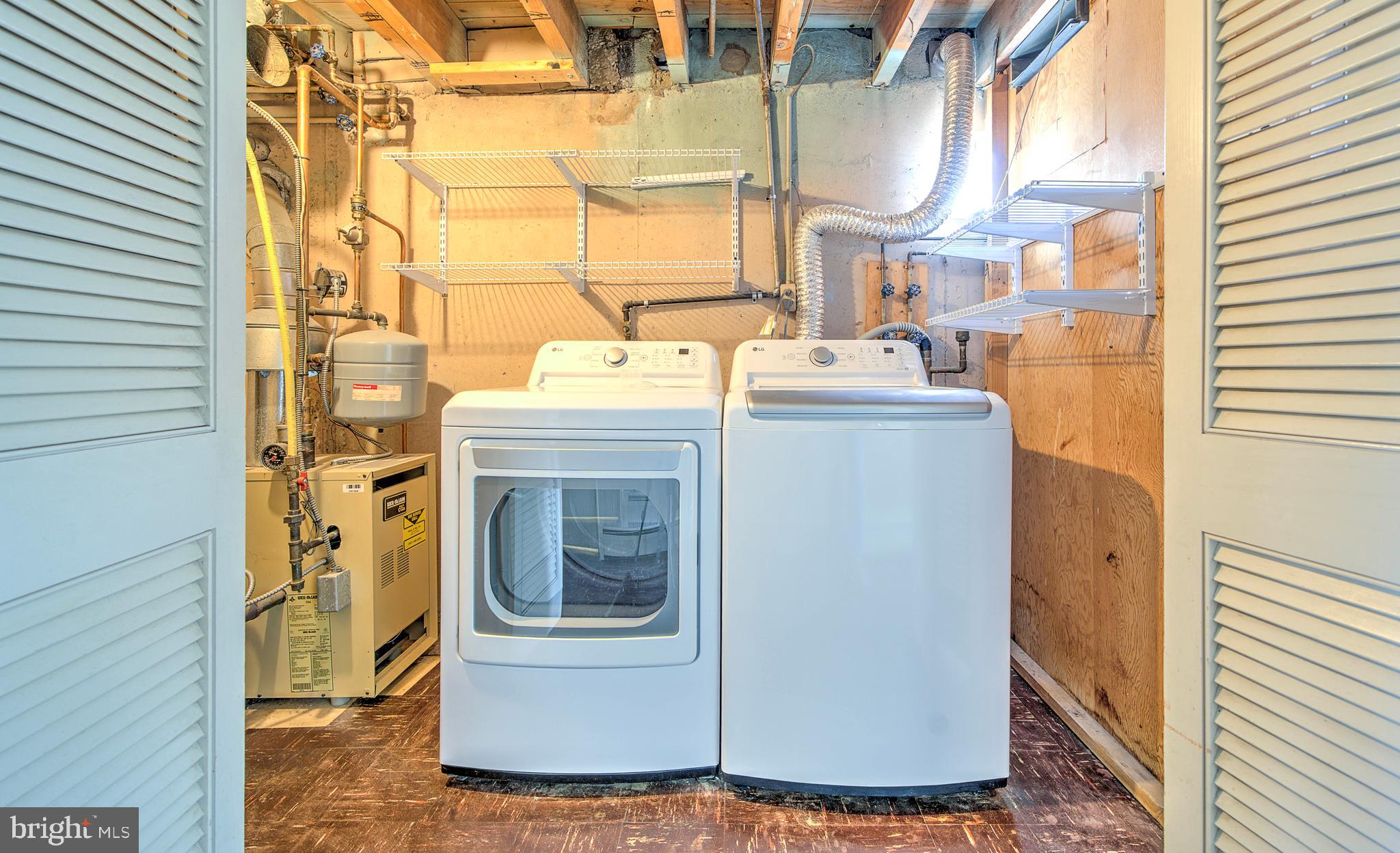 FOX CHASE - Residential