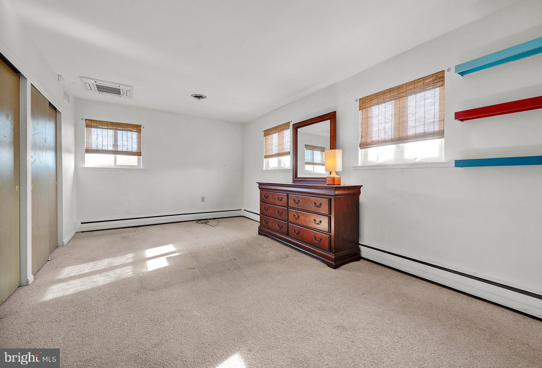 FOX CHASE - Residential