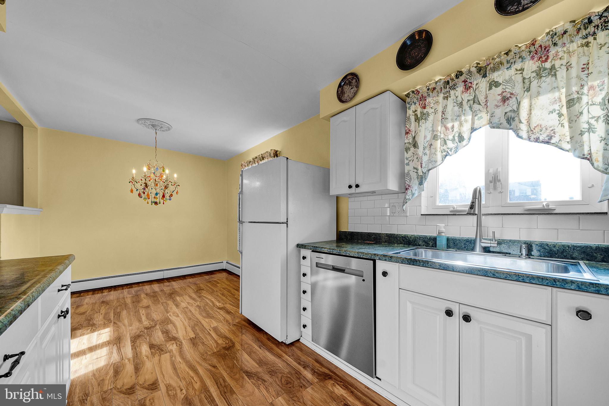 FOX CHASE - Residential