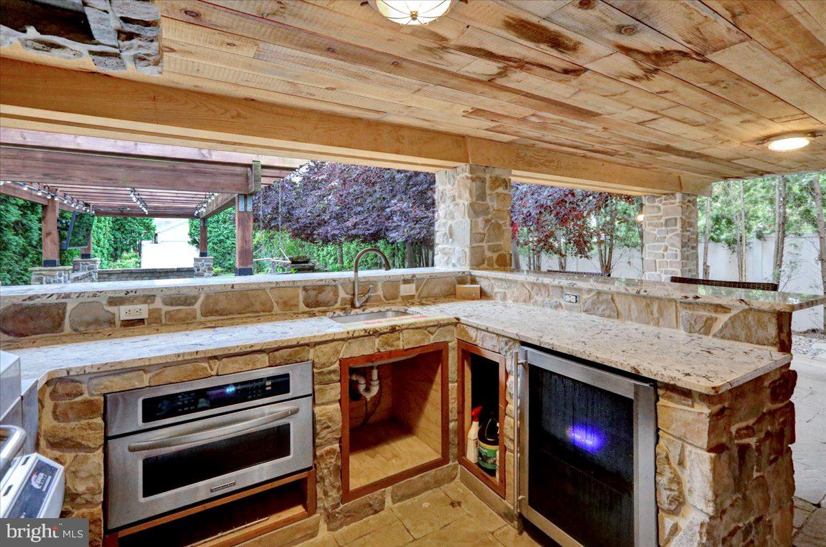 WEST WYOMISSING - Residential