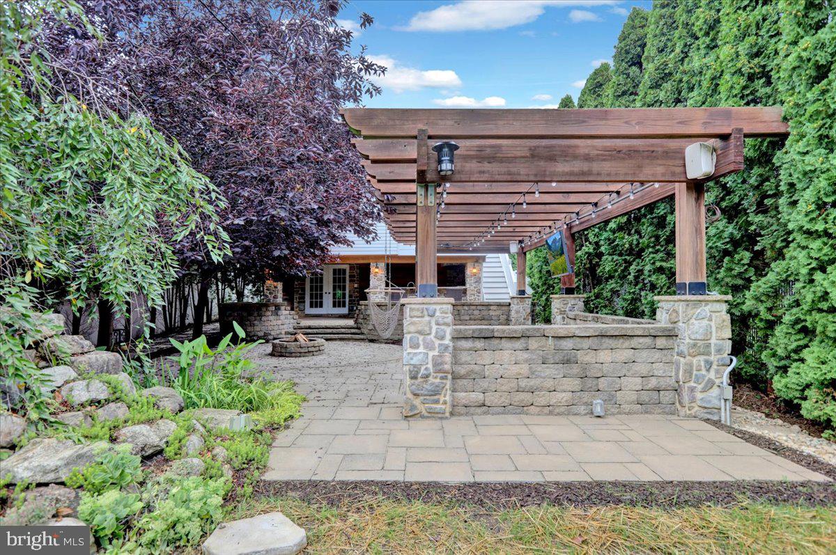 WEST WYOMISSING - Residential