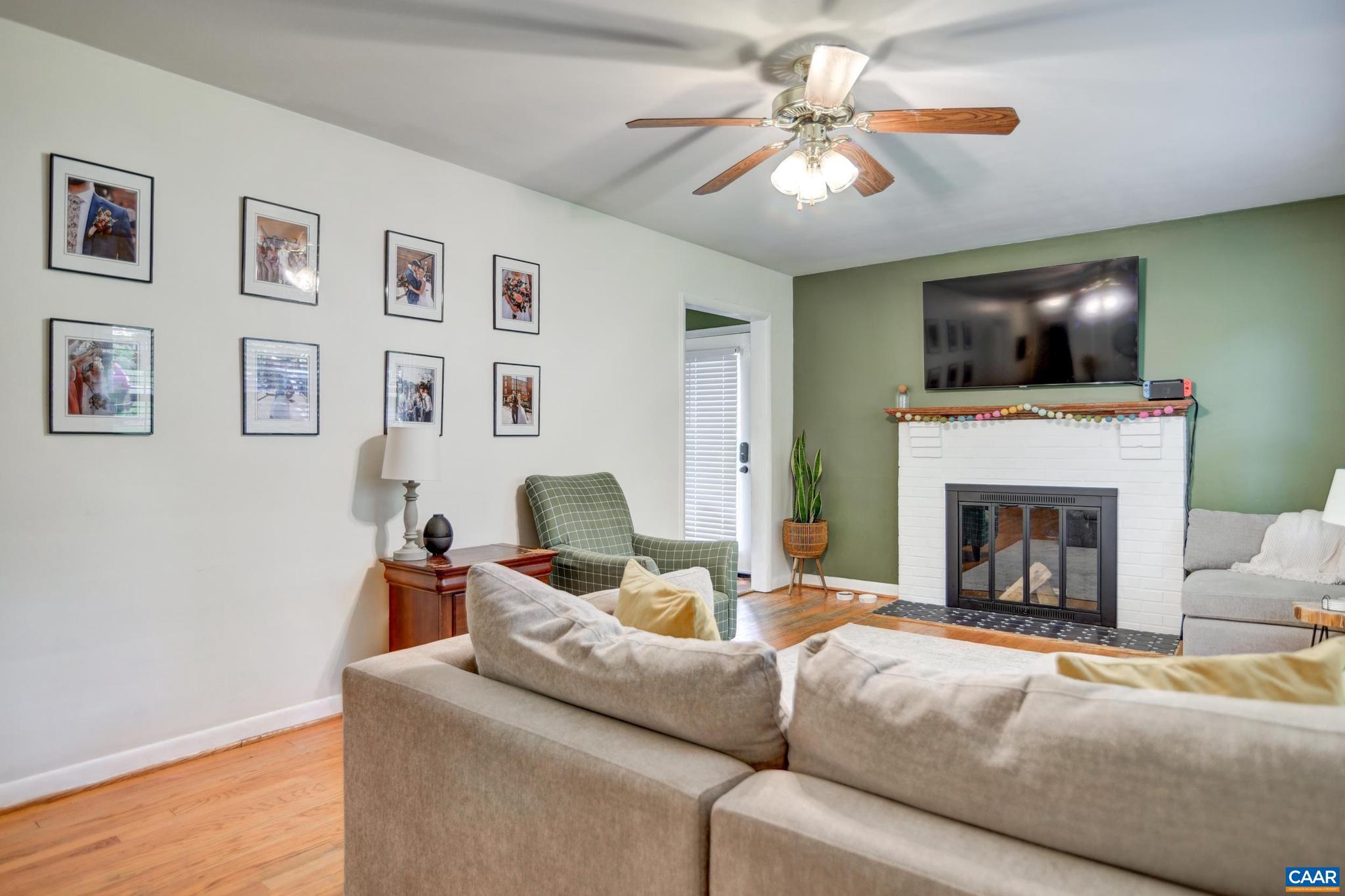 1026 OAKMONT CIR