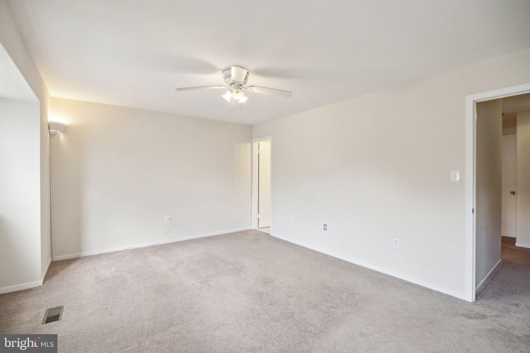 TREEBROOKE CONDOMINIUM - Residential Lease