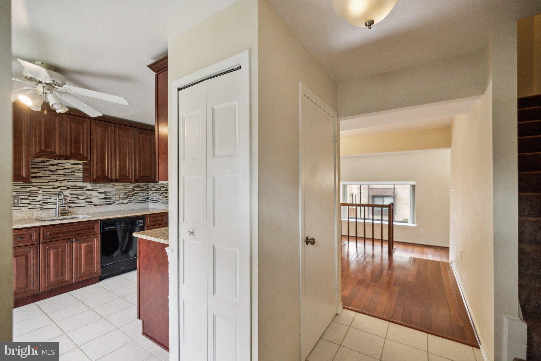 TREEBROOKE CONDOMINIUM - Residential Lease