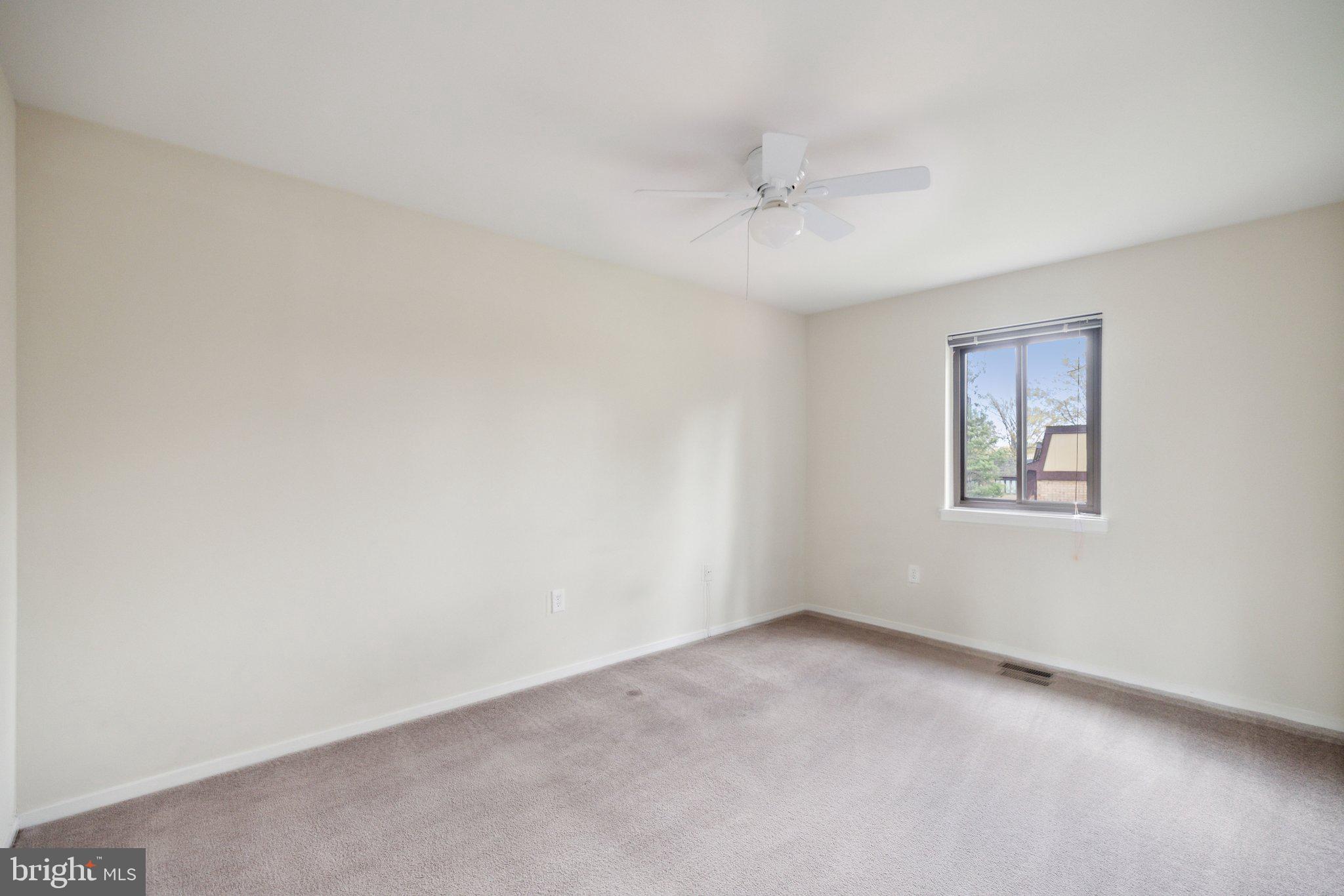 TREEBROOKE CONDOMINIUM - Residential Lease