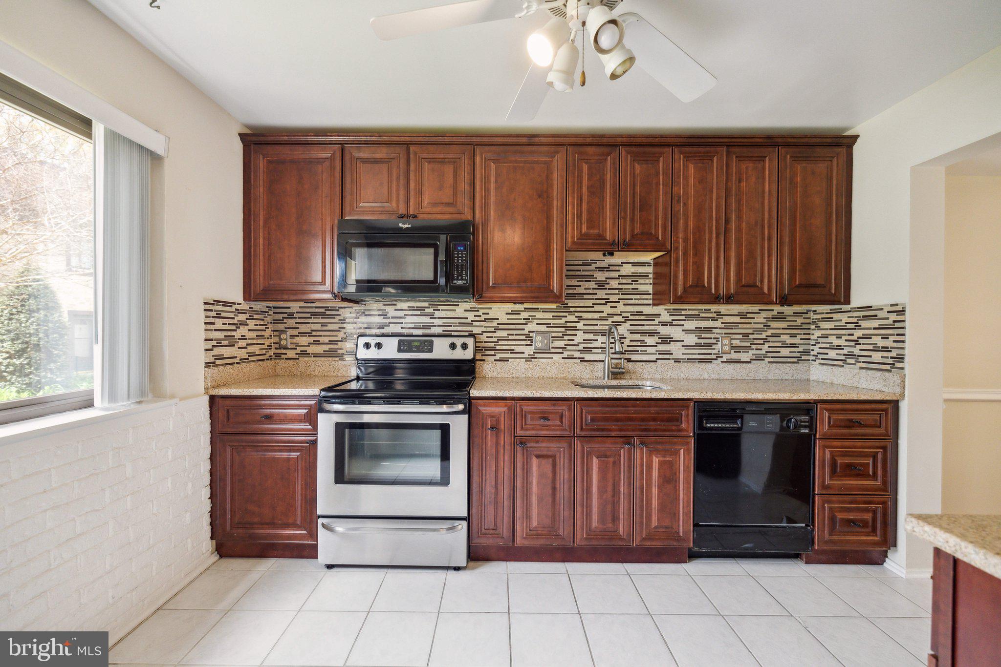 TREEBROOKE CONDOMINIUM - Residential Lease