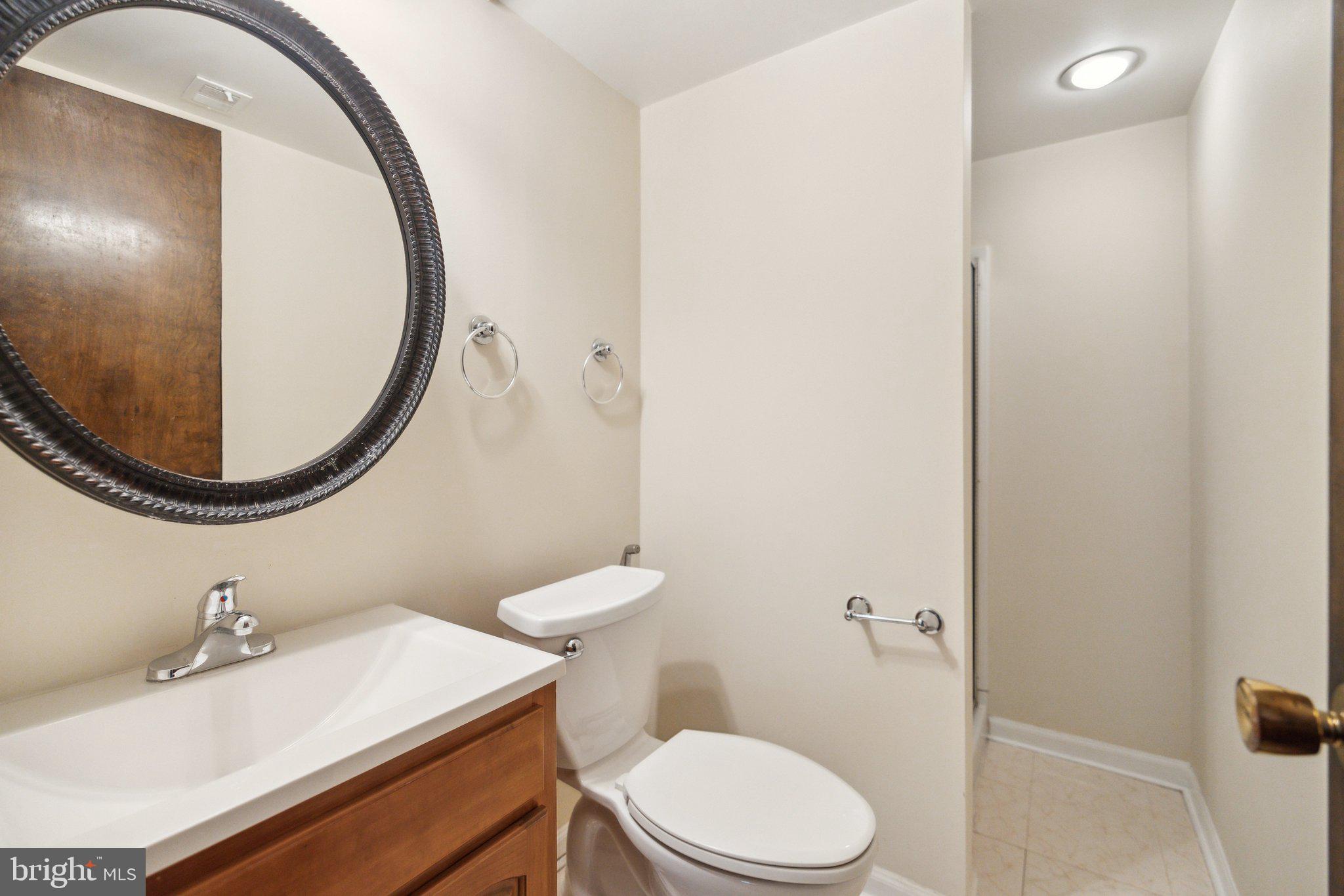 TREEBROOKE CONDOMINIUM - Residential Lease