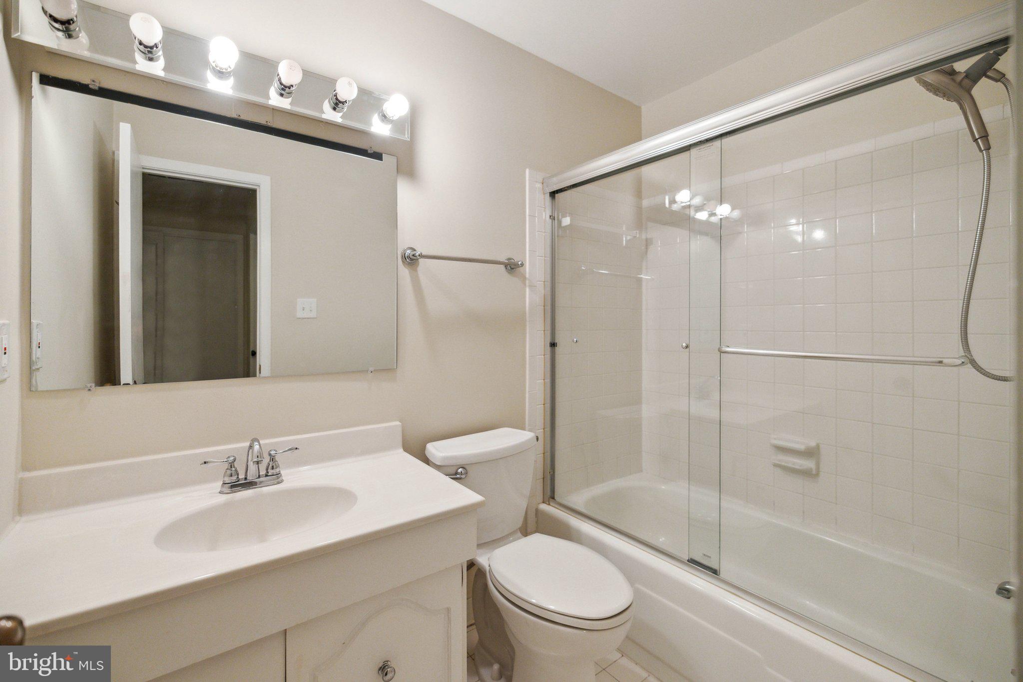 TREEBROOKE CONDOMINIUM - Residential Lease