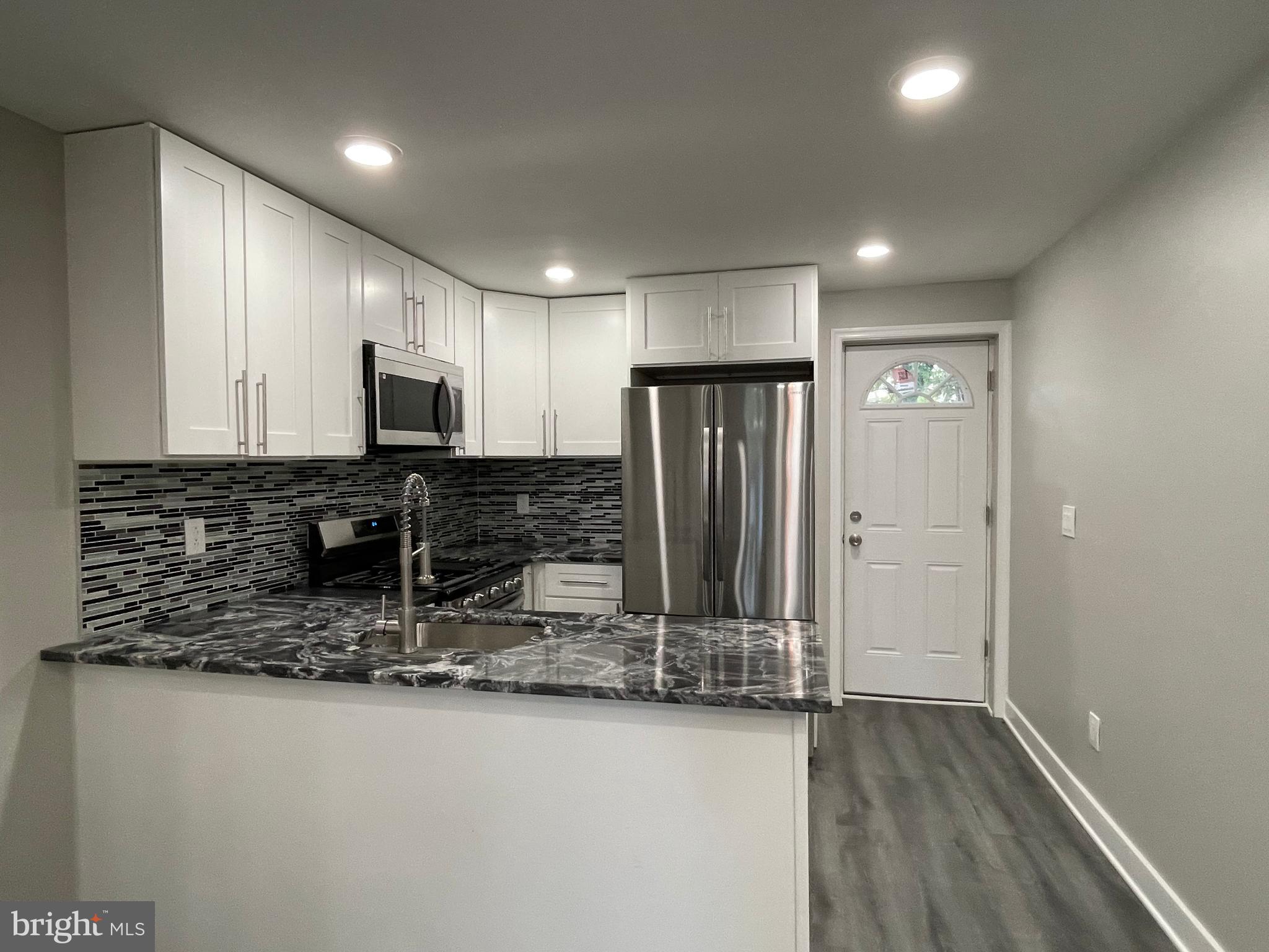 STRAWBERRY MANSION - Residential