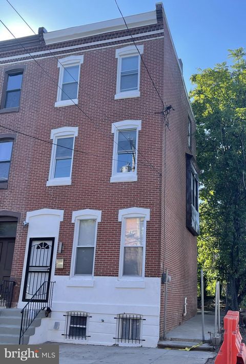 Townhouse For Sale - 2046 N 20th Street<br/> PHILADELPHIA, PA 19121