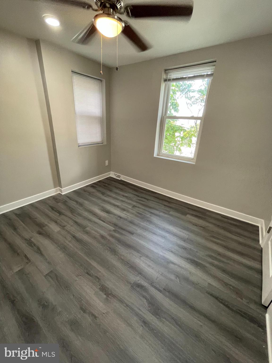 STRAWBERRY MANSION - Residential