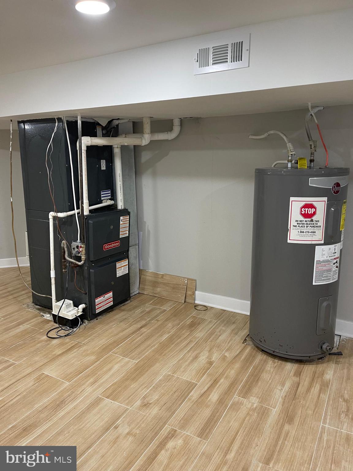 STRAWBERRY MANSION - Residential