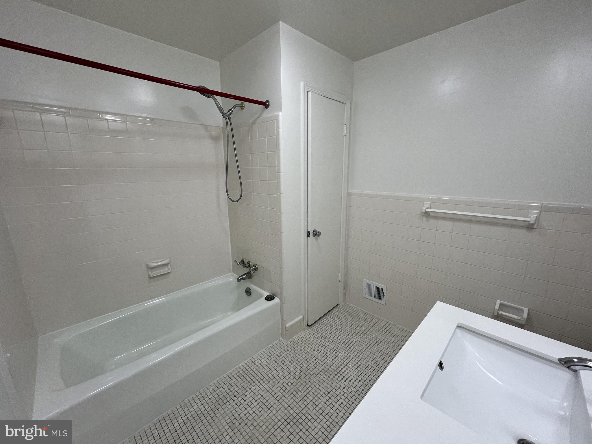 EVERMAY - Residential Lease