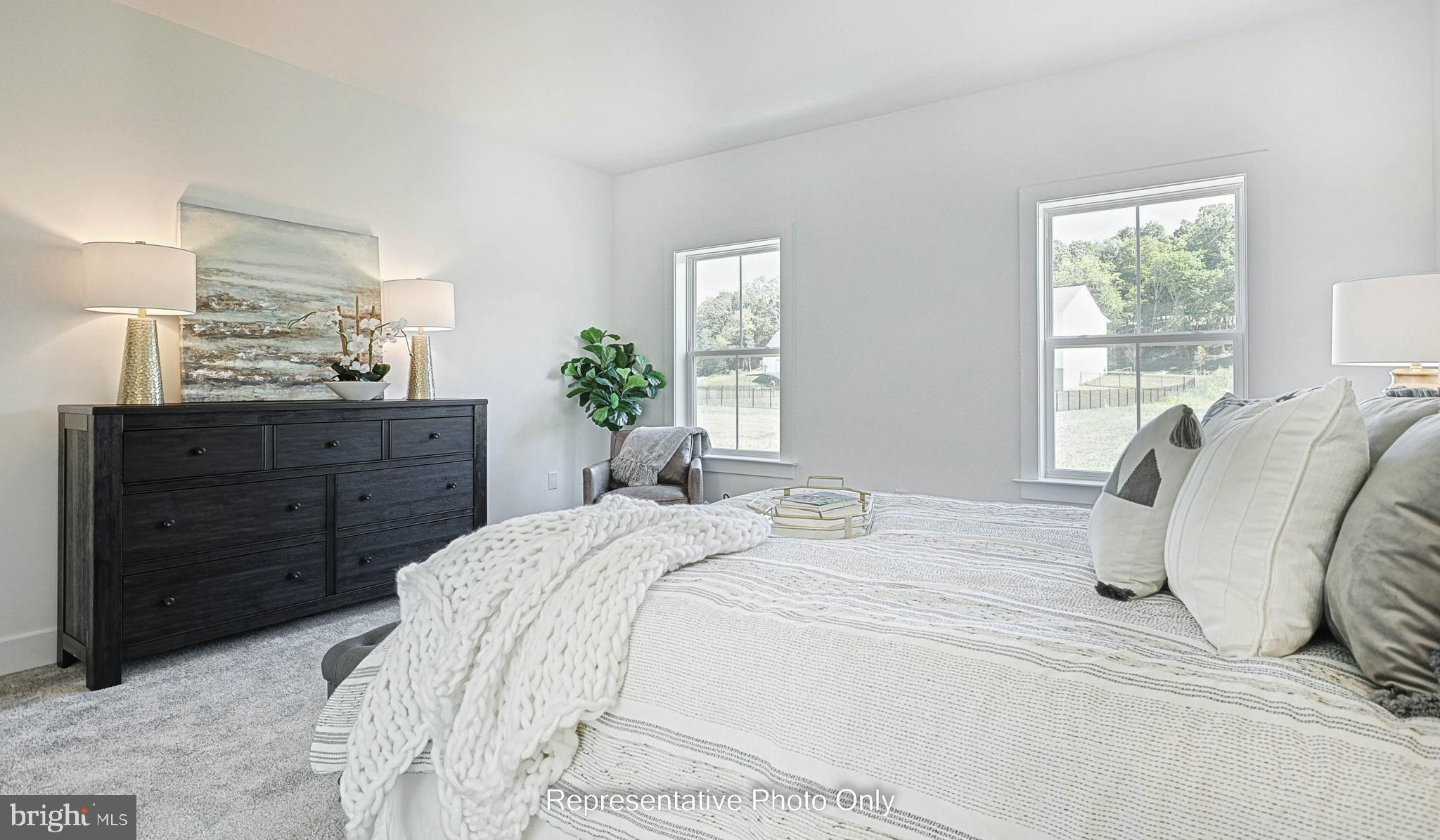 SUMMER LAYNE - Residential