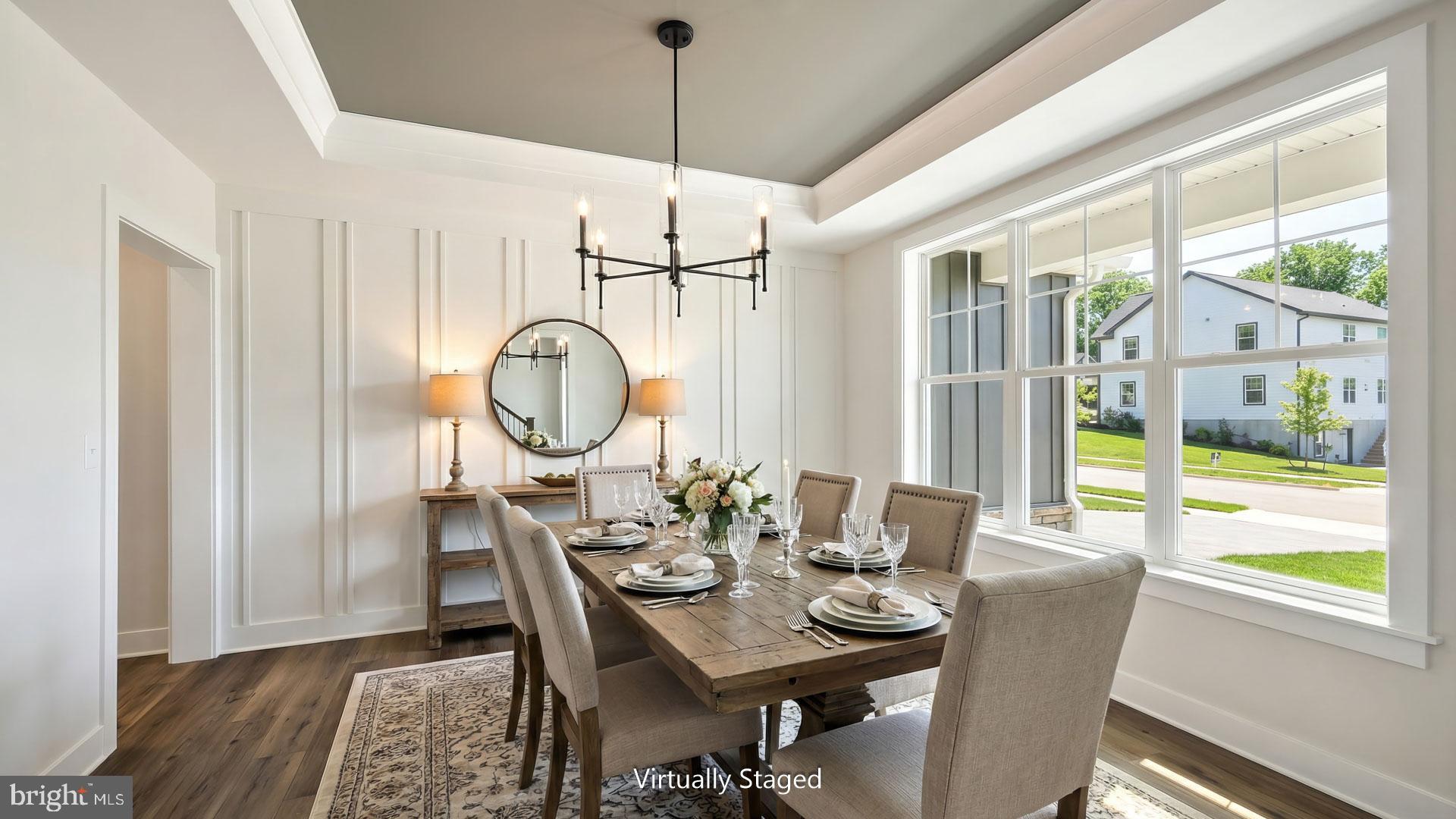 SUMMER LAYNE - Residential