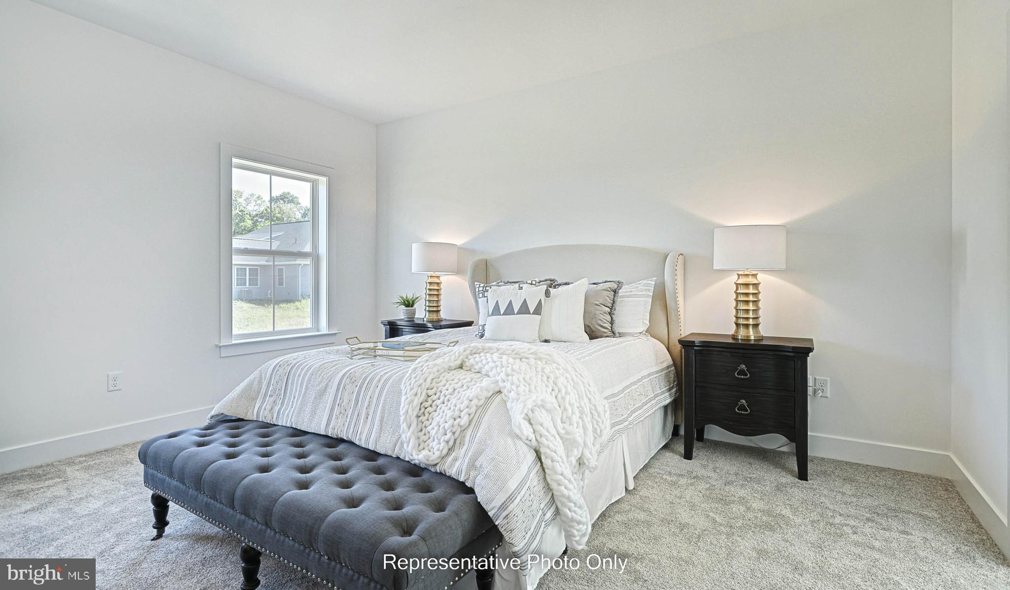 SUMMER LAYNE - Residential