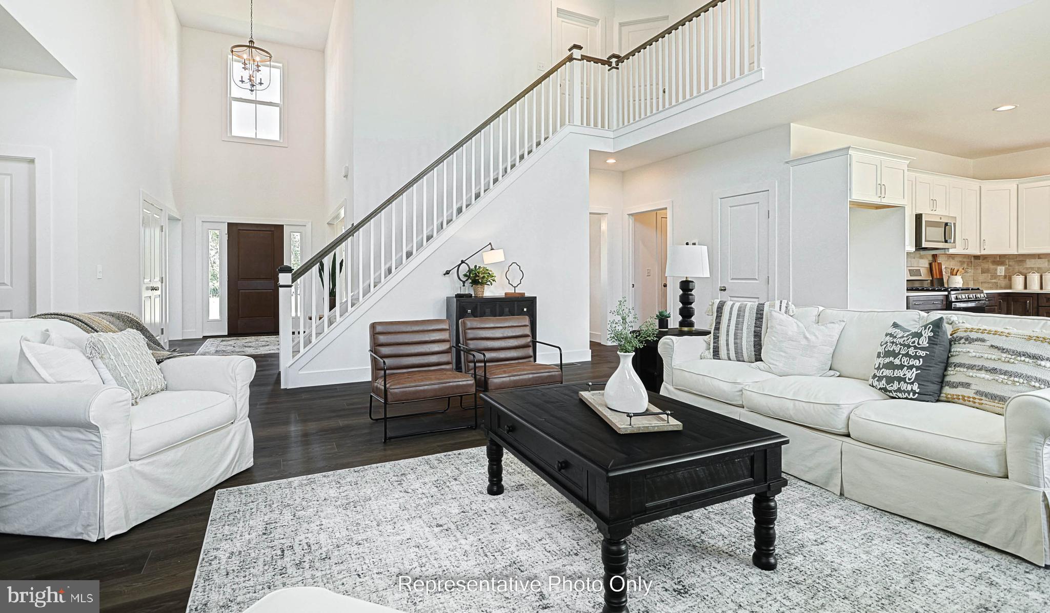 SUMMER LAYNE - Residential