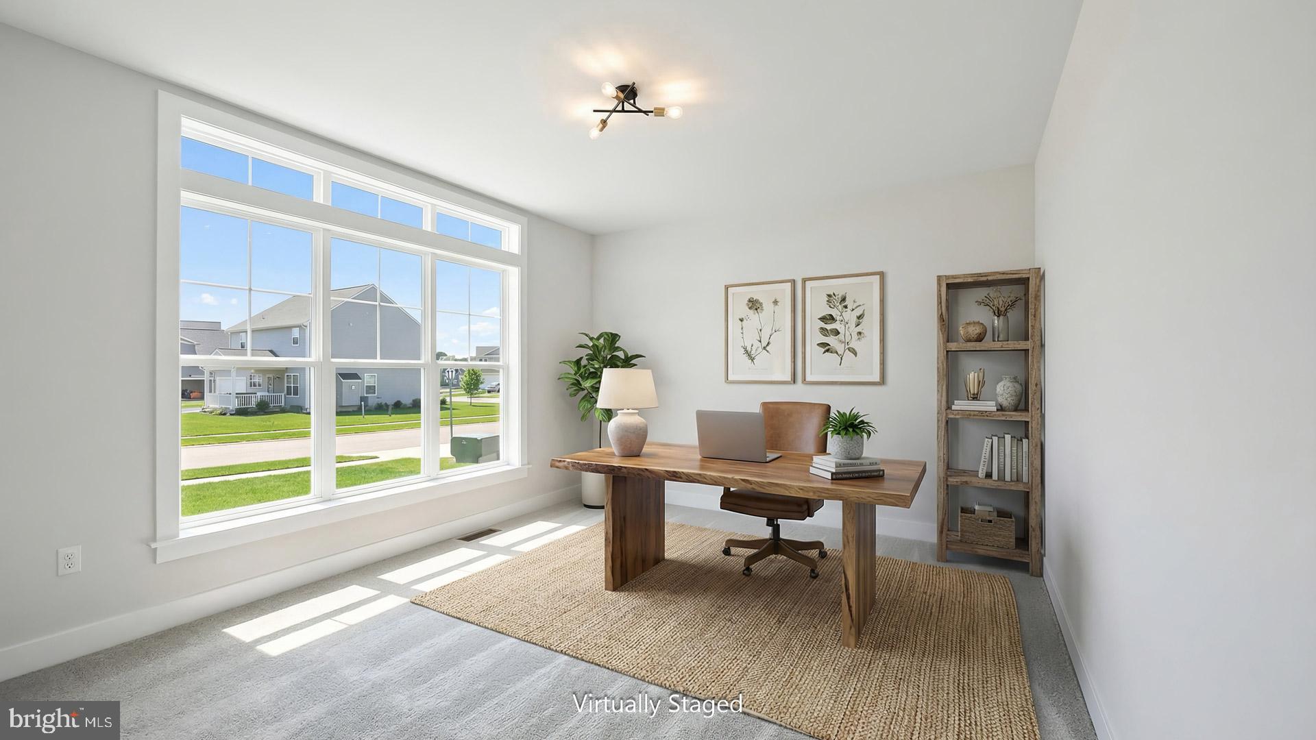 SUMMER LAYNE - Residential