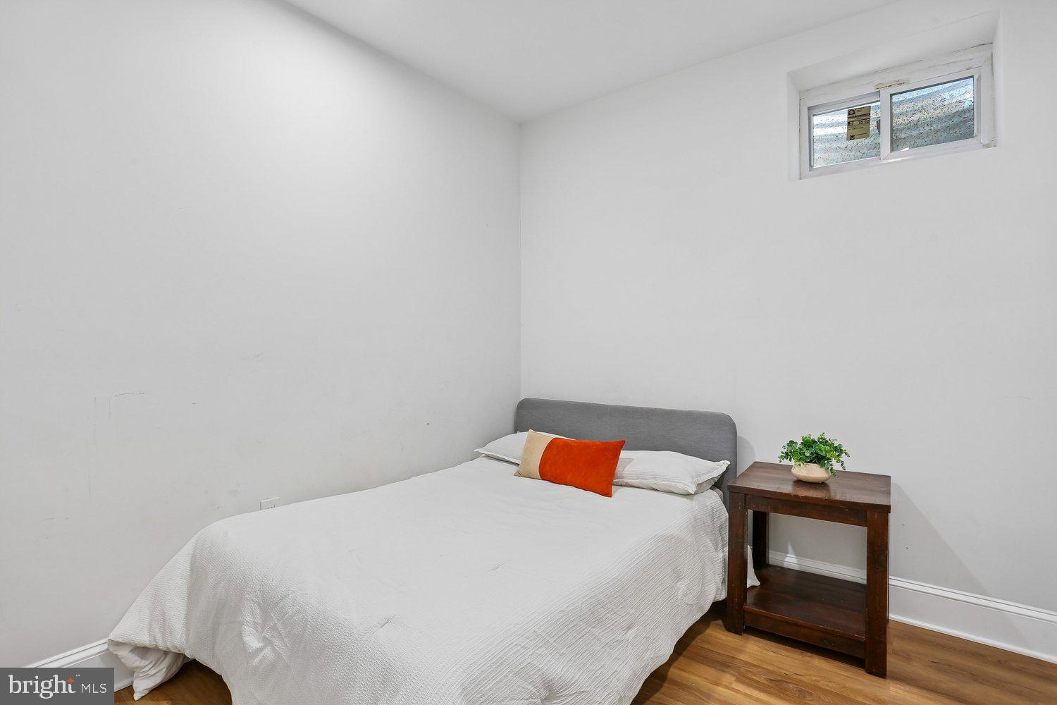 POTOMAC VILLAGE - Residential