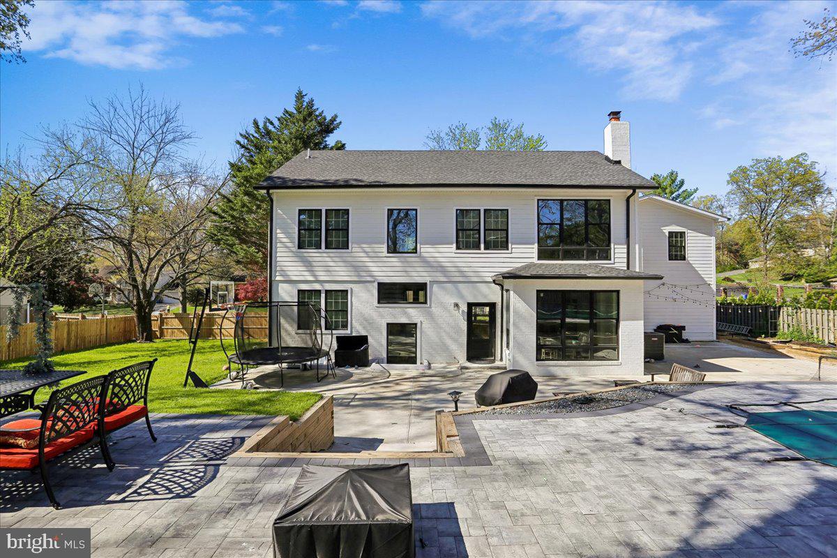 POTOMAC VILLAGE - Residential