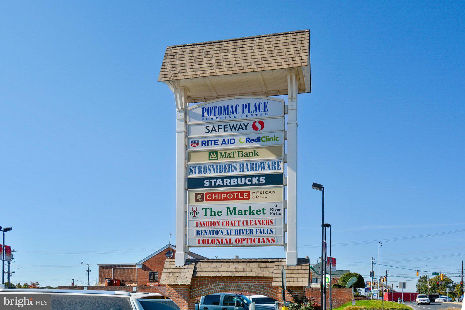 POTOMAC VILLAGE - Residential