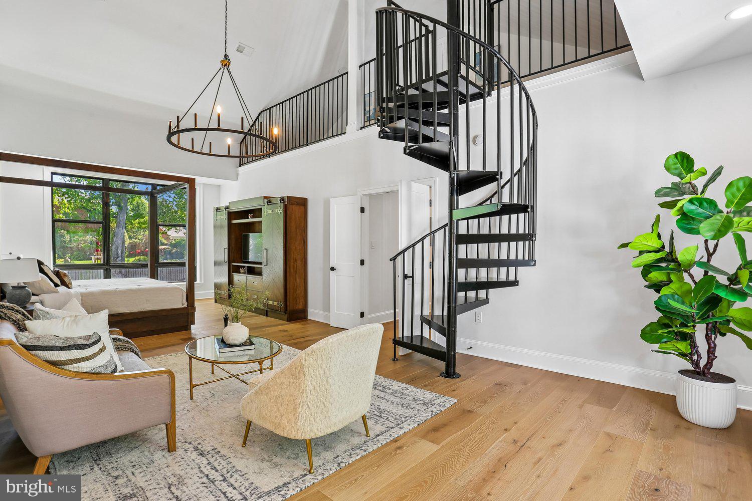 POTOMAC VILLAGE - Residential