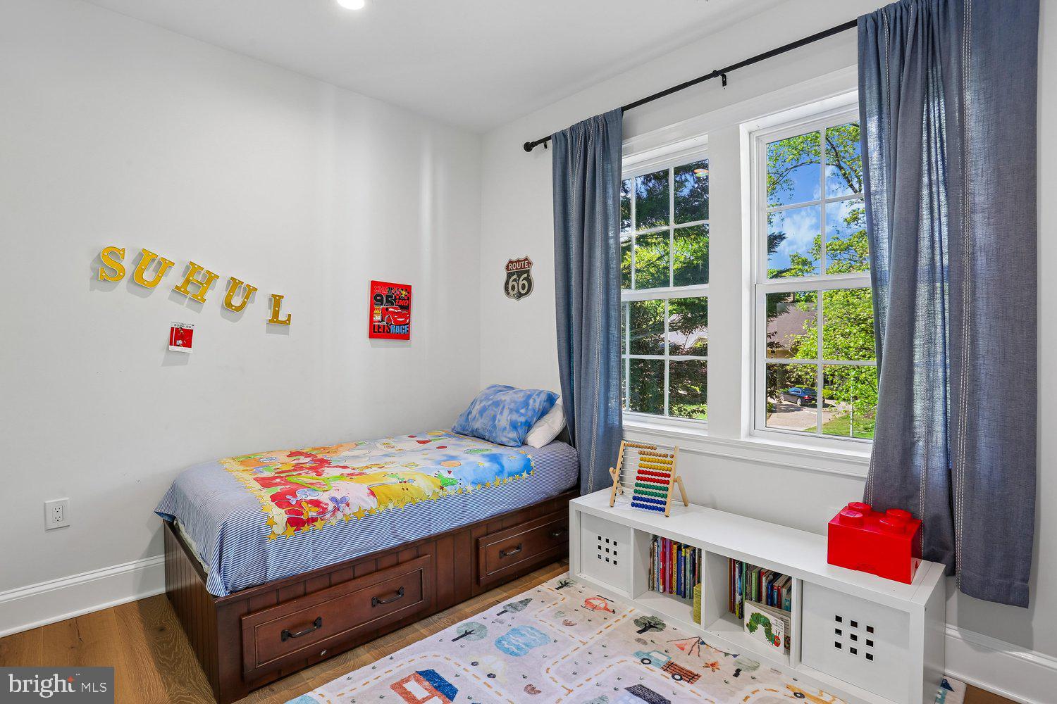 POTOMAC VILLAGE - Residential