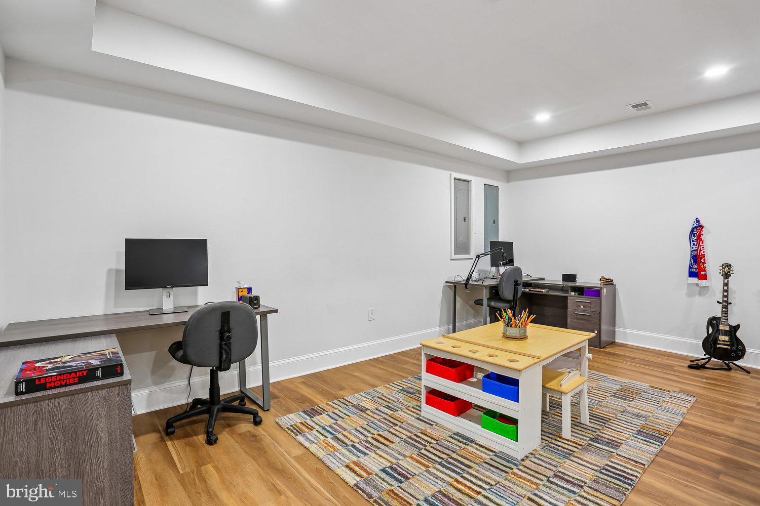 POTOMAC VILLAGE - Residential